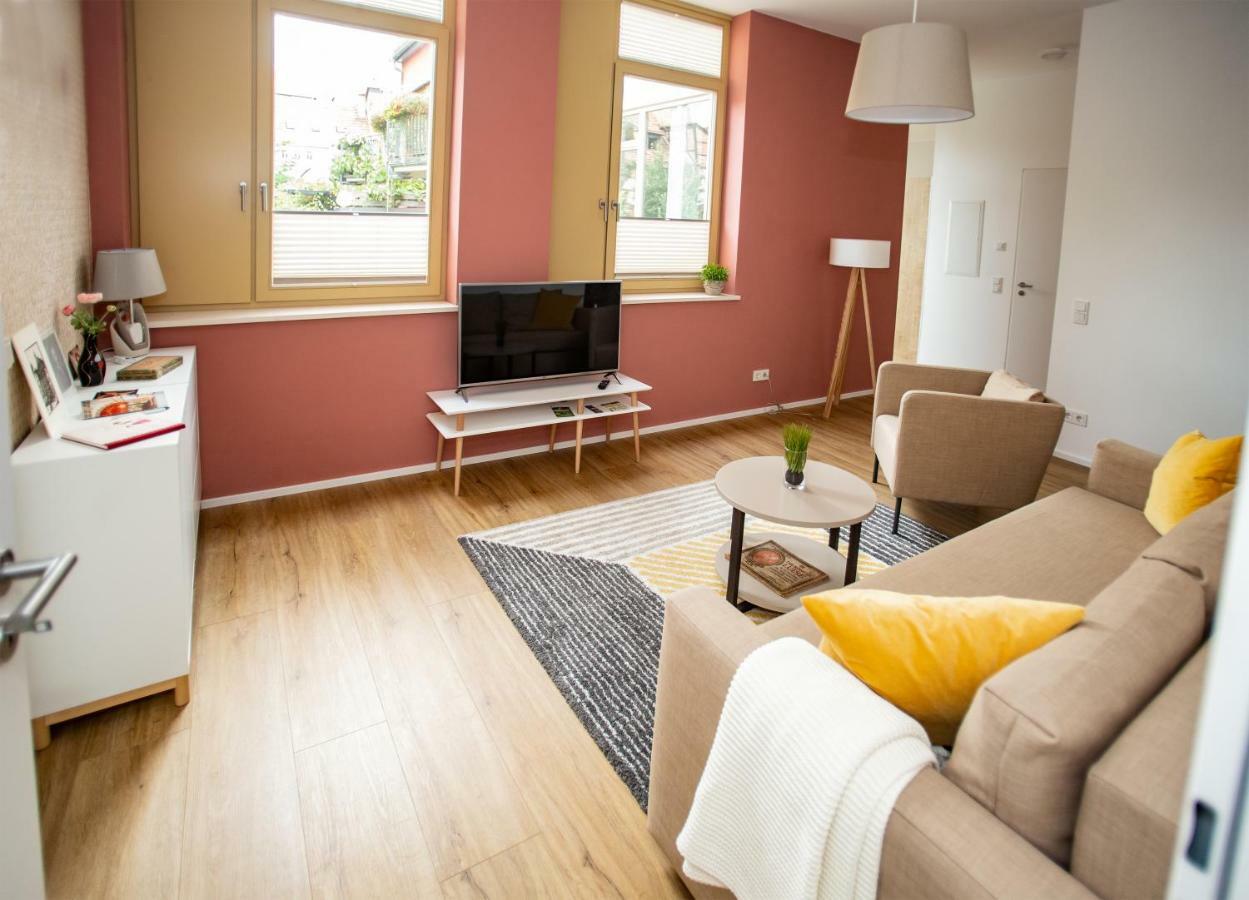 Eckhof Domizil - Grosszuegige Ferienwohnung Mit Kleinem Garten In Der Altstadt Von Gotha Ngoại thất bức ảnh