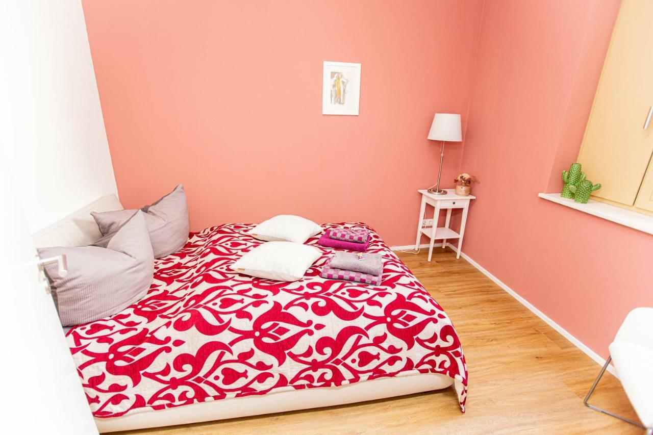 Eckhof Domizil - Grosszuegige Ferienwohnung Mit Kleinem Garten In Der Altstadt Von Gotha Ngoại thất bức ảnh