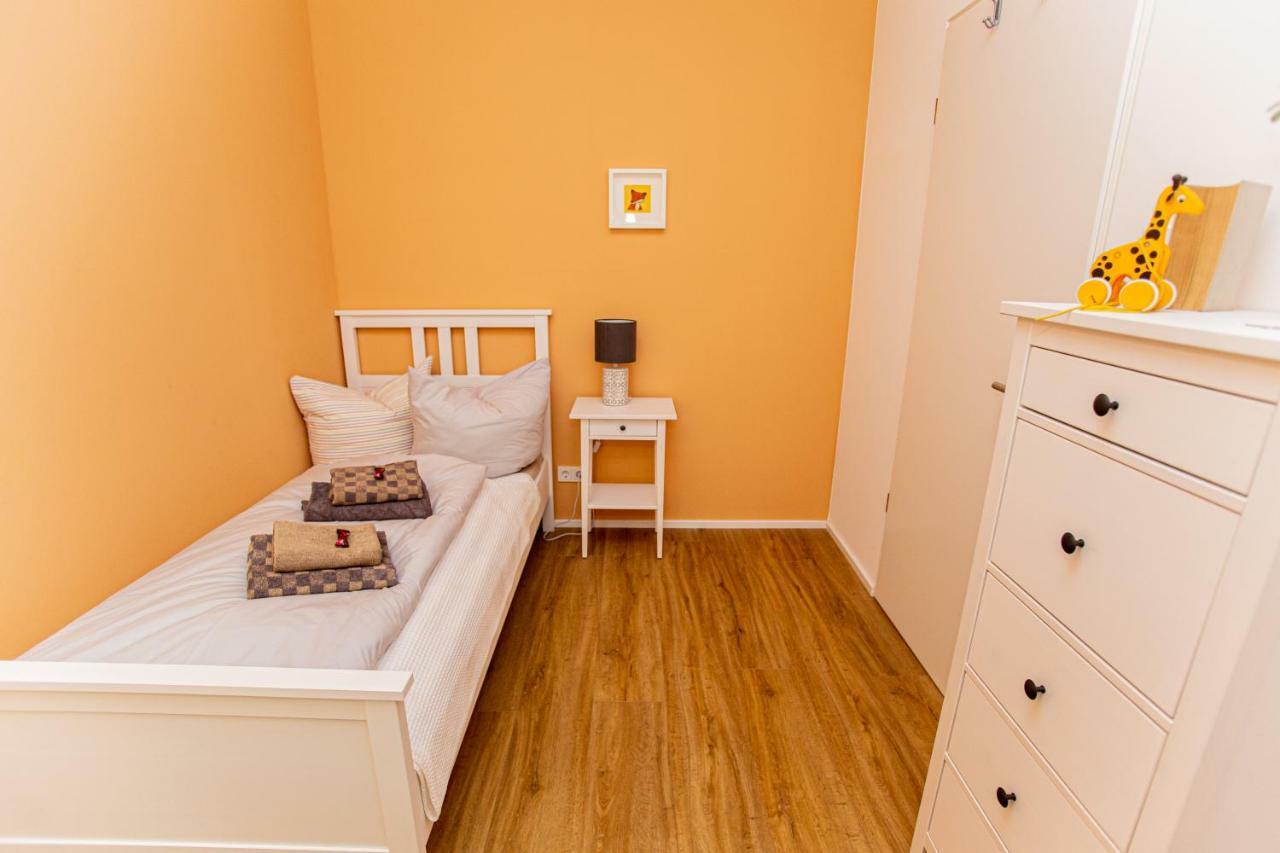 Eckhof Domizil - Grosszuegige Ferienwohnung Mit Kleinem Garten In Der Altstadt Von Gotha Ngoại thất bức ảnh