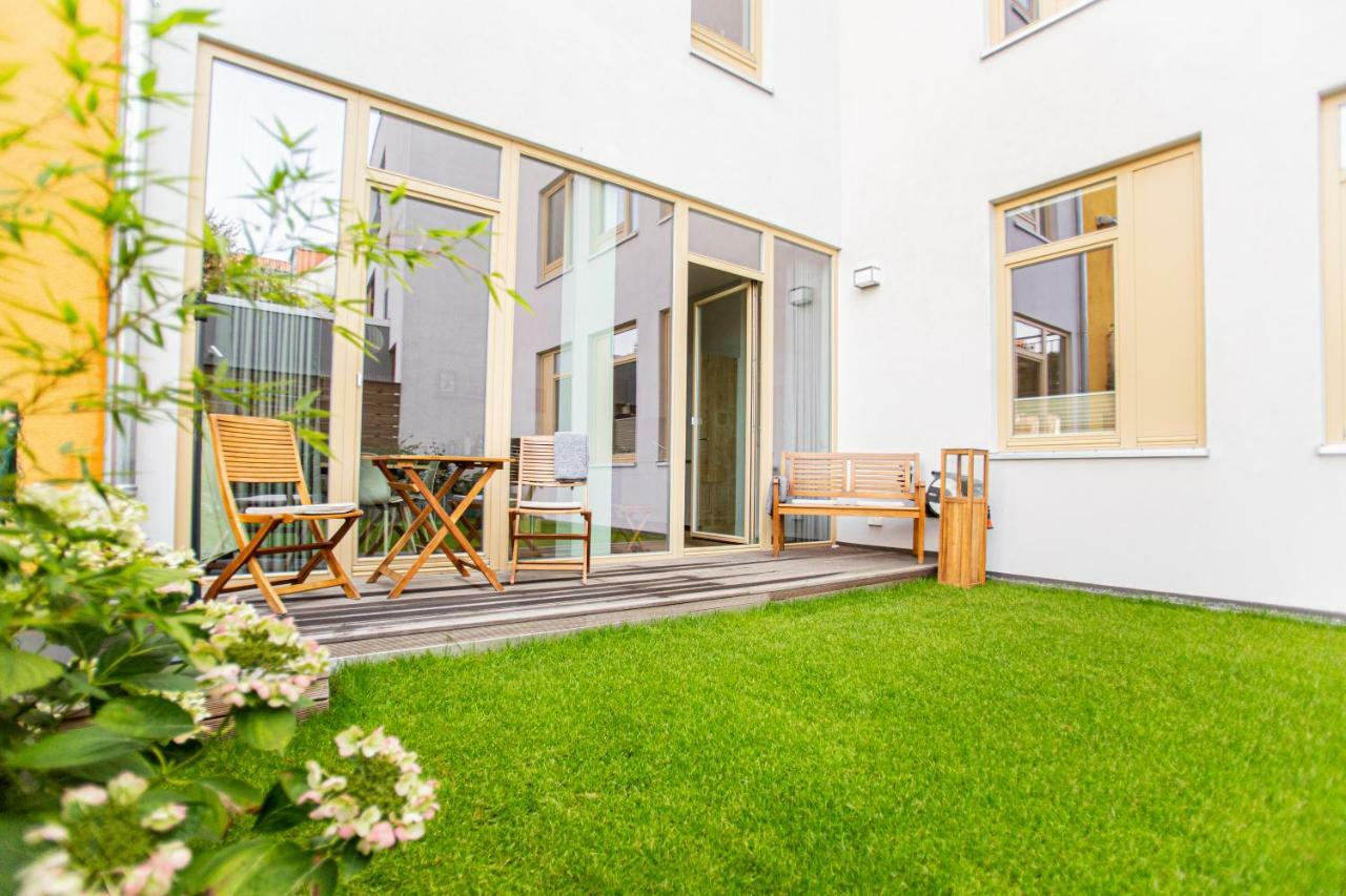 Eckhof Domizil - Grosszuegige Ferienwohnung Mit Kleinem Garten In Der Altstadt Von Gotha Ngoại thất bức ảnh